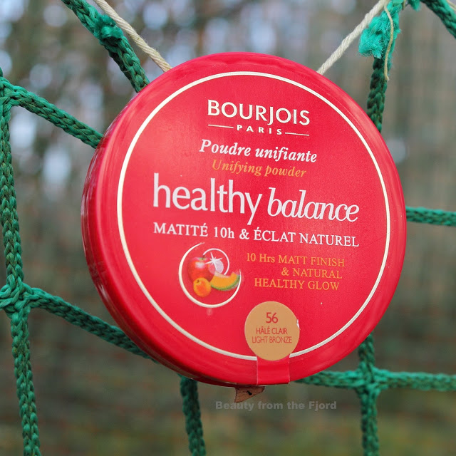 Bourjois Healthy Balance Unifying Powder Hale Clair Review and Swatches