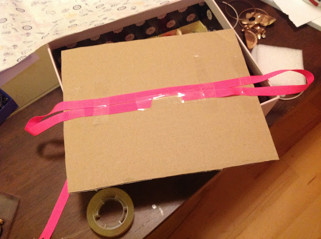 Glossybox DIY Idea 1 - Earring Storage box ribbons