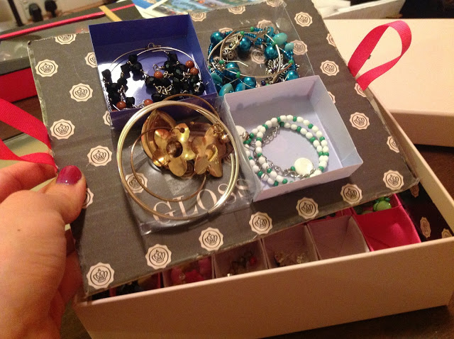 Glossybox DIY Idea 1 - Earring Storage box final product