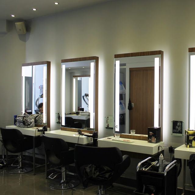 Haircut at Headmasters Fulham Broadway 