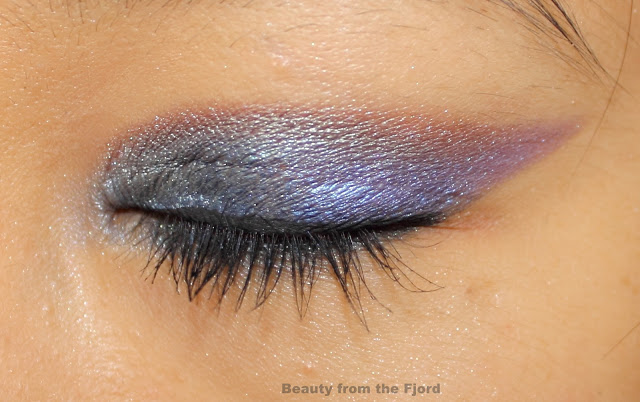 Maybelline Eyestudio Color Tattoo in Everlasting Navy Review and Swatches (+bonus look)