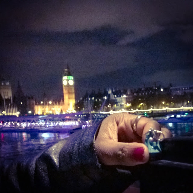 Instagram Photography Tour with Joe Bloggers and Best London Walks review - #giffgaffsnaps. Robot on Tour at the Big Ben
