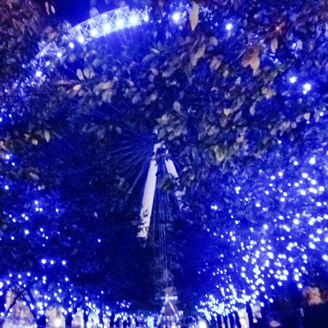 Instagram Photography Tour with Joe Bloggers and Best London Walks review - #giffgaffsnaps. Night time view of the London Eye