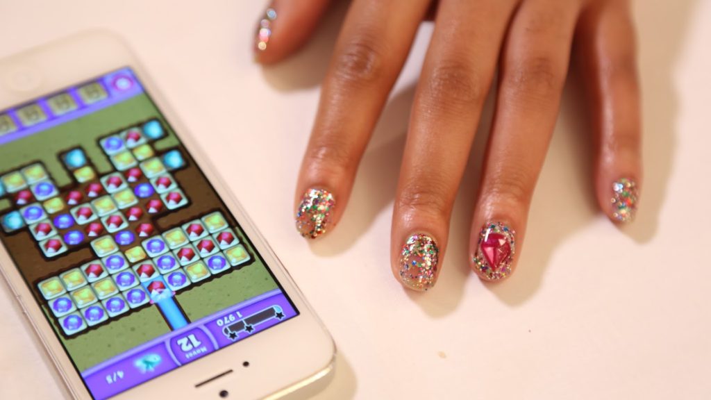 Diamond Digger Saga Launch Party with Sophy Robson at Convent Garden Hotel: Nail art