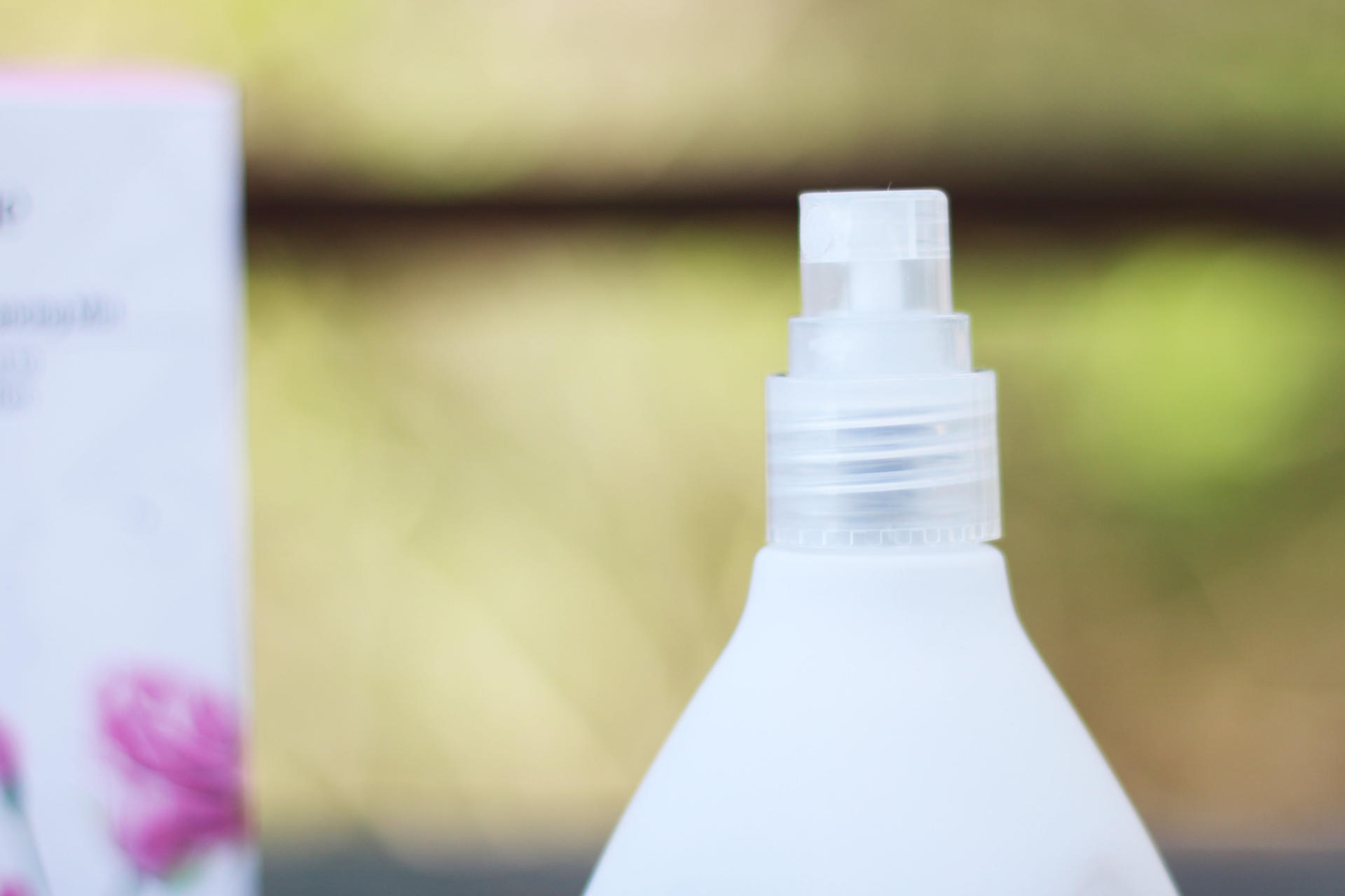 Jurlique Rosewater Balancing Mist 4 Jurlique Rosewater Balancing Mist Review