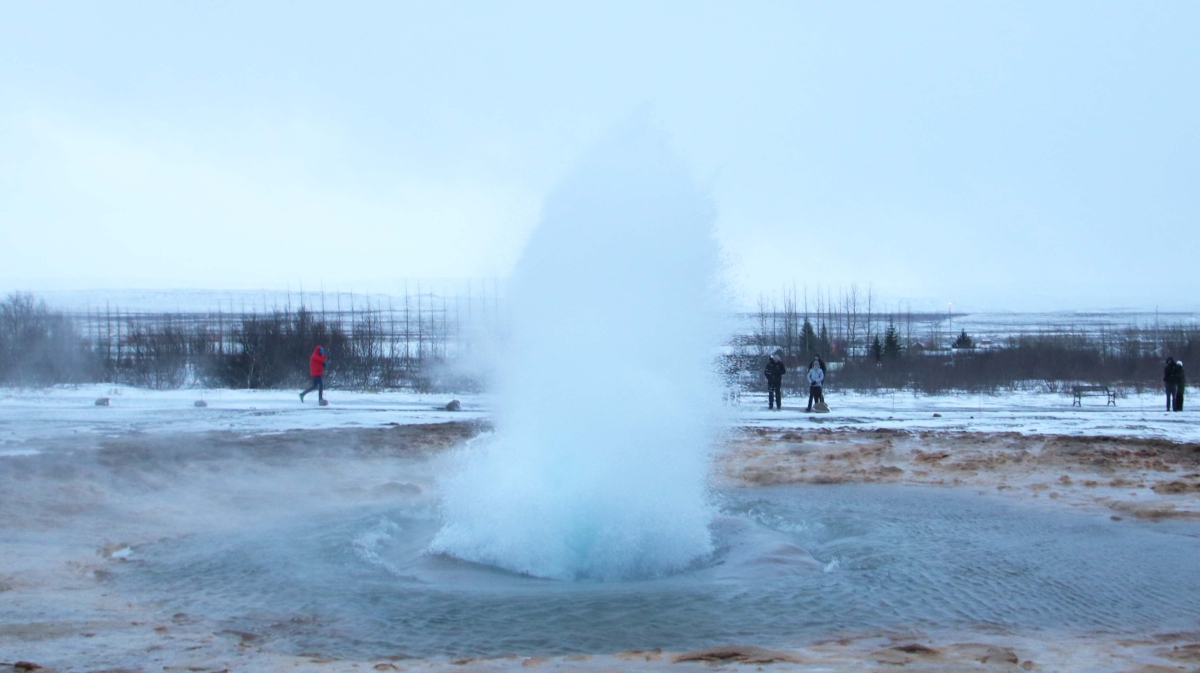 Geysir: part of the Grand Golden Circle tour. The Great Geysir spouts every 10-15 minutes and it only lasts for 2 seconds. Capturing this shot was a big challenge, especially in the cold!